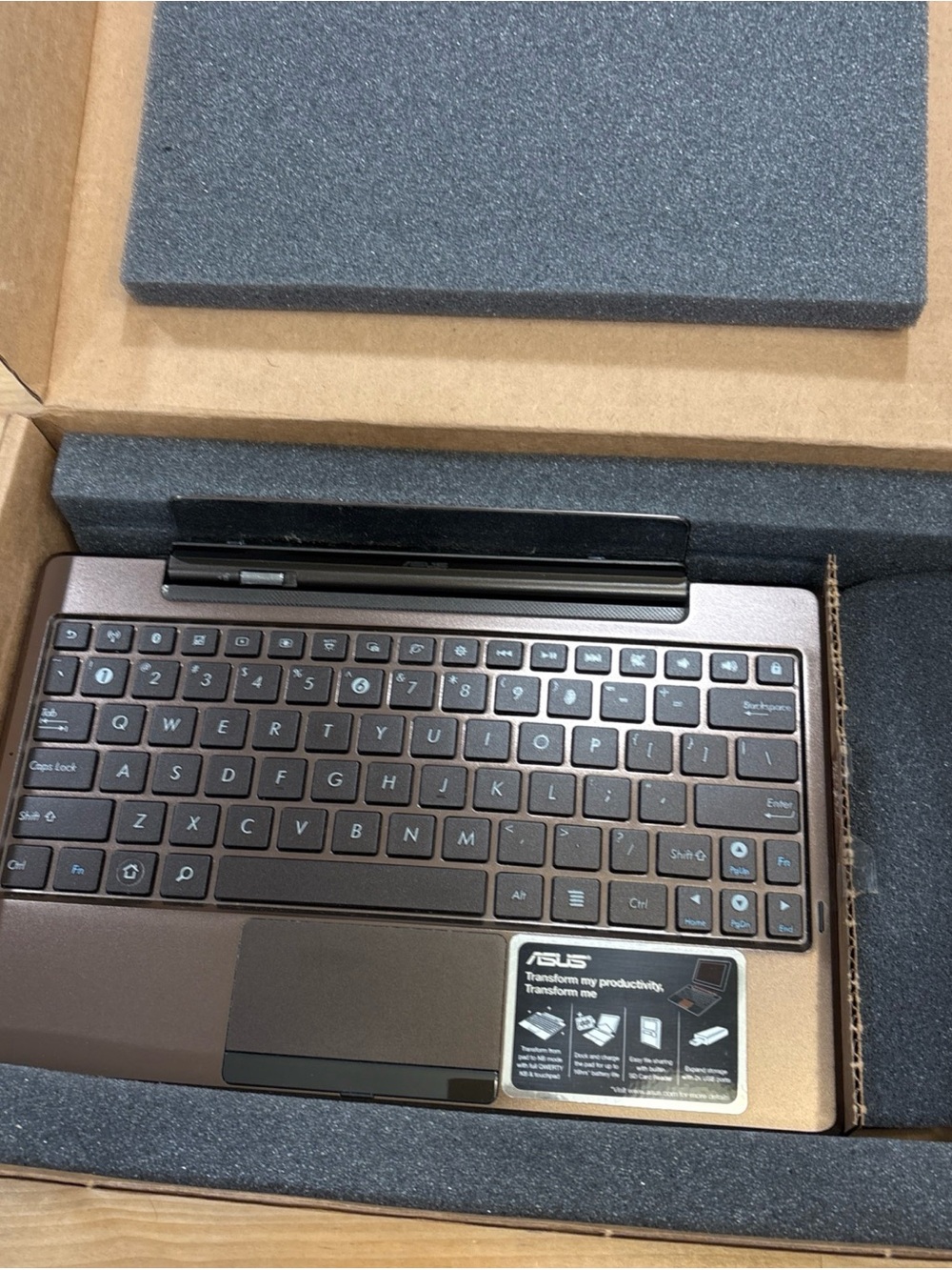 ASUS Eee Pad TF101 Mobile Docking Transformer Keyboard Brown Metallic
